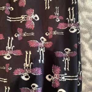 Last Call ☺️☺️☺️Halloween Leggings new rare goth fairy Halloween